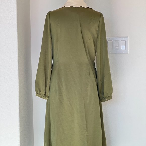 WConcept French Retro Petaloid Collar Khaki Dress with Buttons - Picture 11 of 15